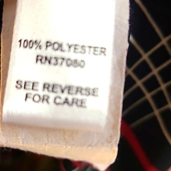 Cato Black Blouse with Red & White Lines & Cut-outs on the Sleeves,  Size 18/20W - Picture 9 of 9